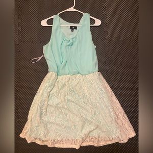IZ Byer Mint Dress Size XL